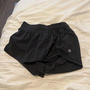 Lululemon black run hotty hot shorts